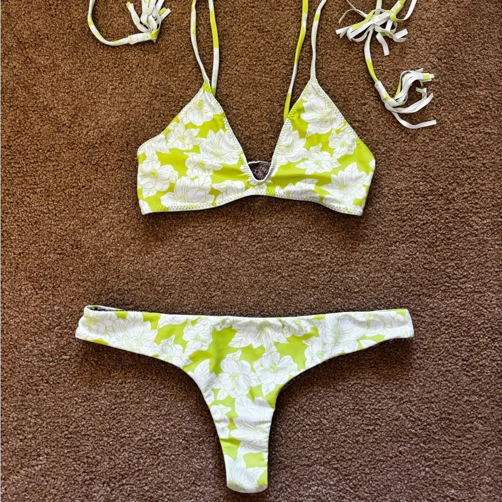 Acacia Tijuca Bikini Top - Picture 4 of 5